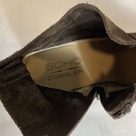 Soho Cobbler suede dark brown ankle boots size 6 - Picture 8 of 8